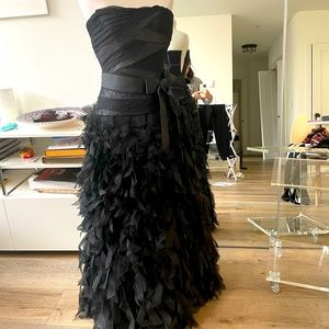 Tadashi Shoji elegant evening dress Size 0, NWT